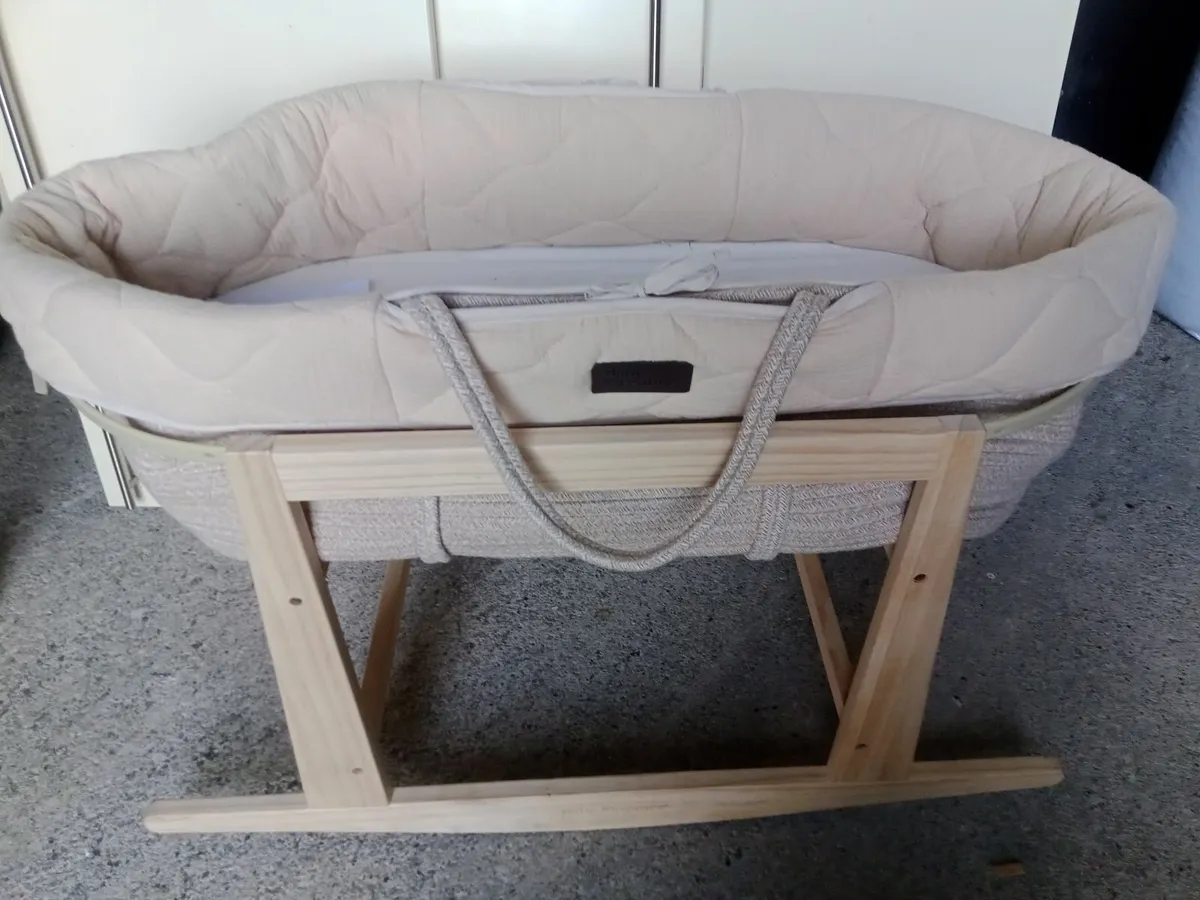 Crib - Image 3