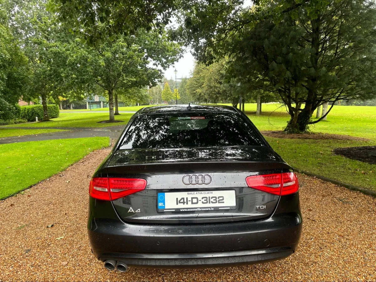 2014 Audi A4 2.0 TDI 140 bhp black, edition model - Image 4