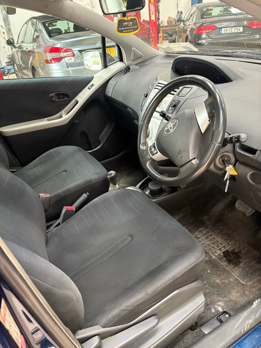 Car - Image 4