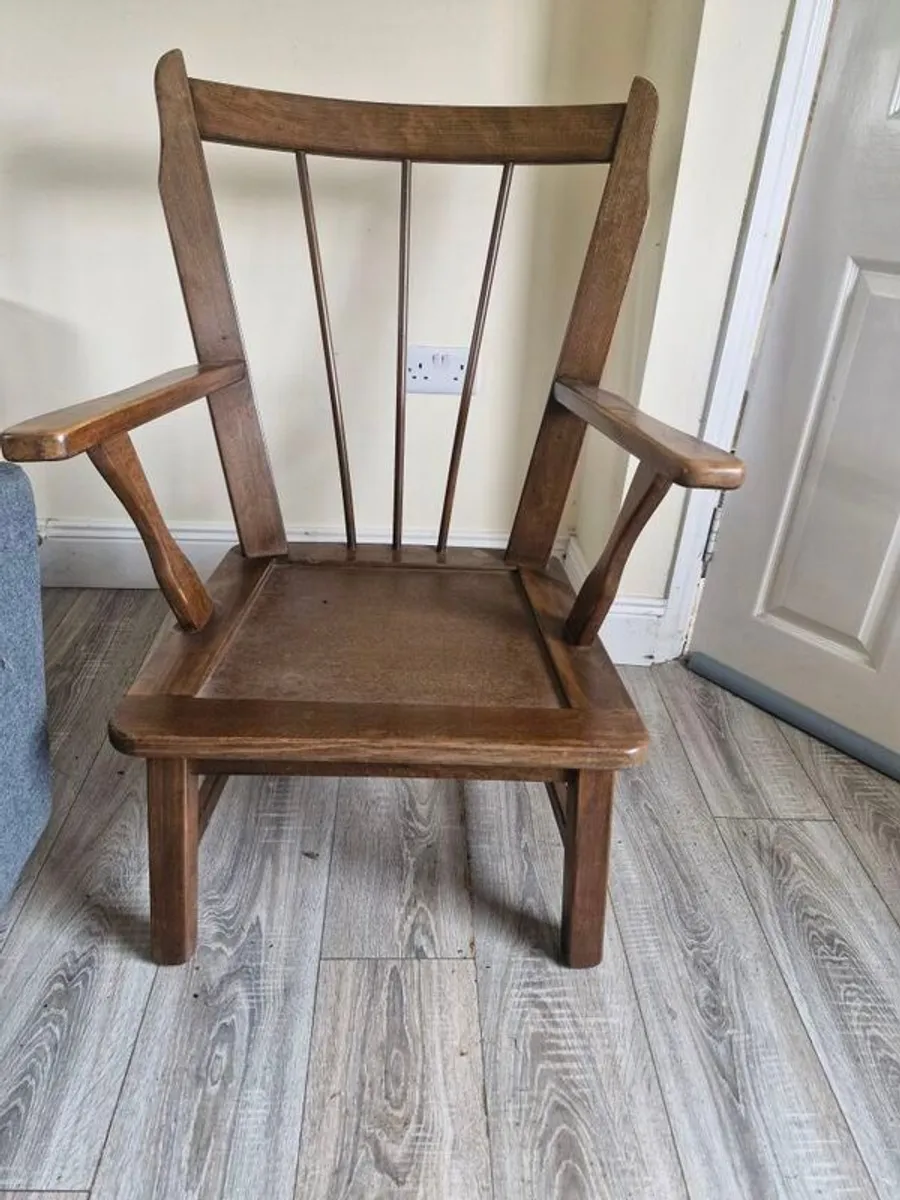 Lovely stylish chair - Image 3