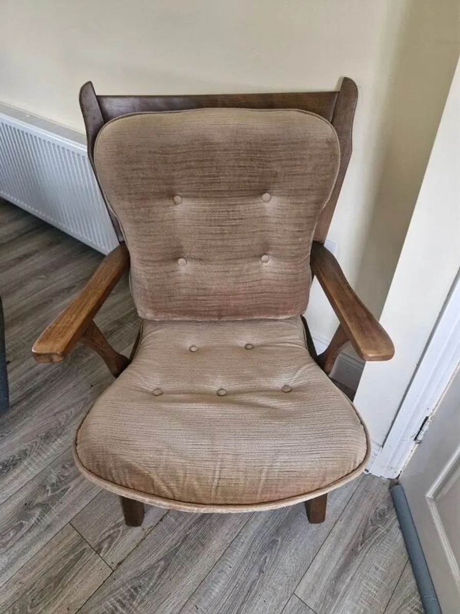 Lovely stylish chair - Image 4