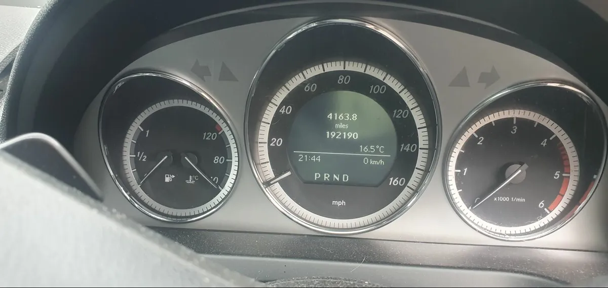 Mercedes-Benz C-Class 2009 - Image 3