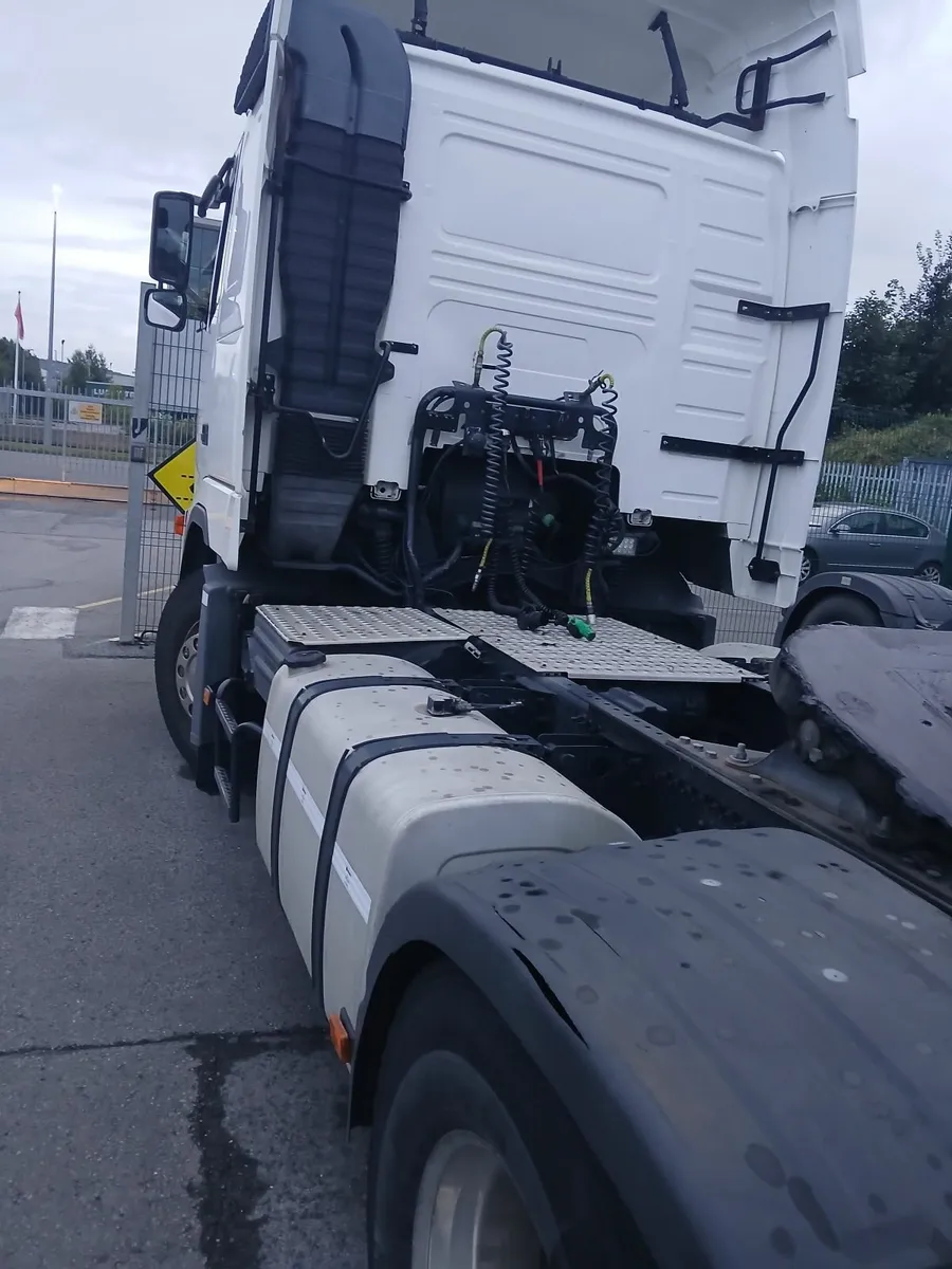 Volvo FH 2005 - Image 1