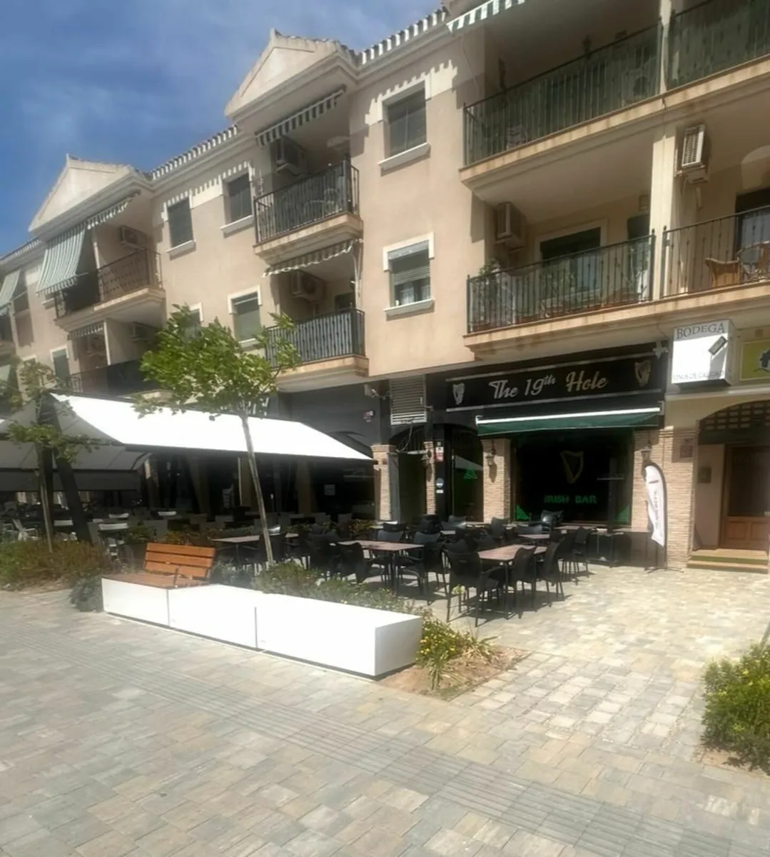 The 19th Hole Bar - Image 2