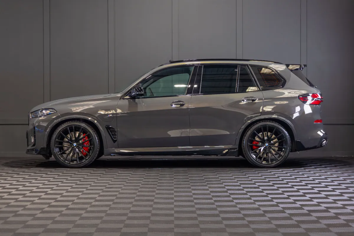 252 BMW X5 X-Drive 50e M-Sport - Image 3