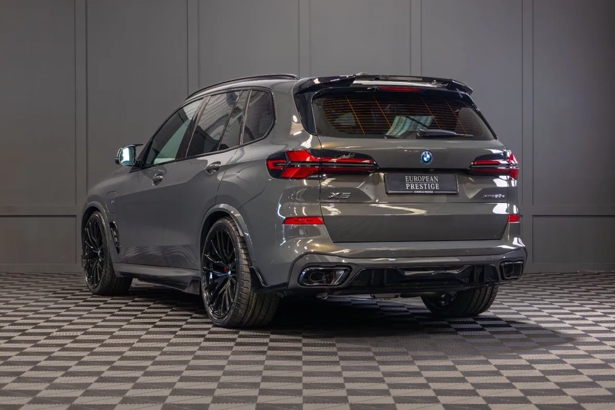 252 BMW X5 X-Drive 50e M-Sport - Image 4