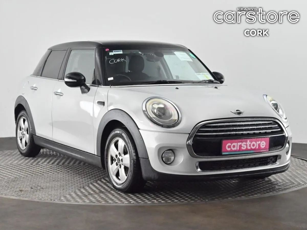 MINI Cooper Cooper 1.5 Auto - Image 1