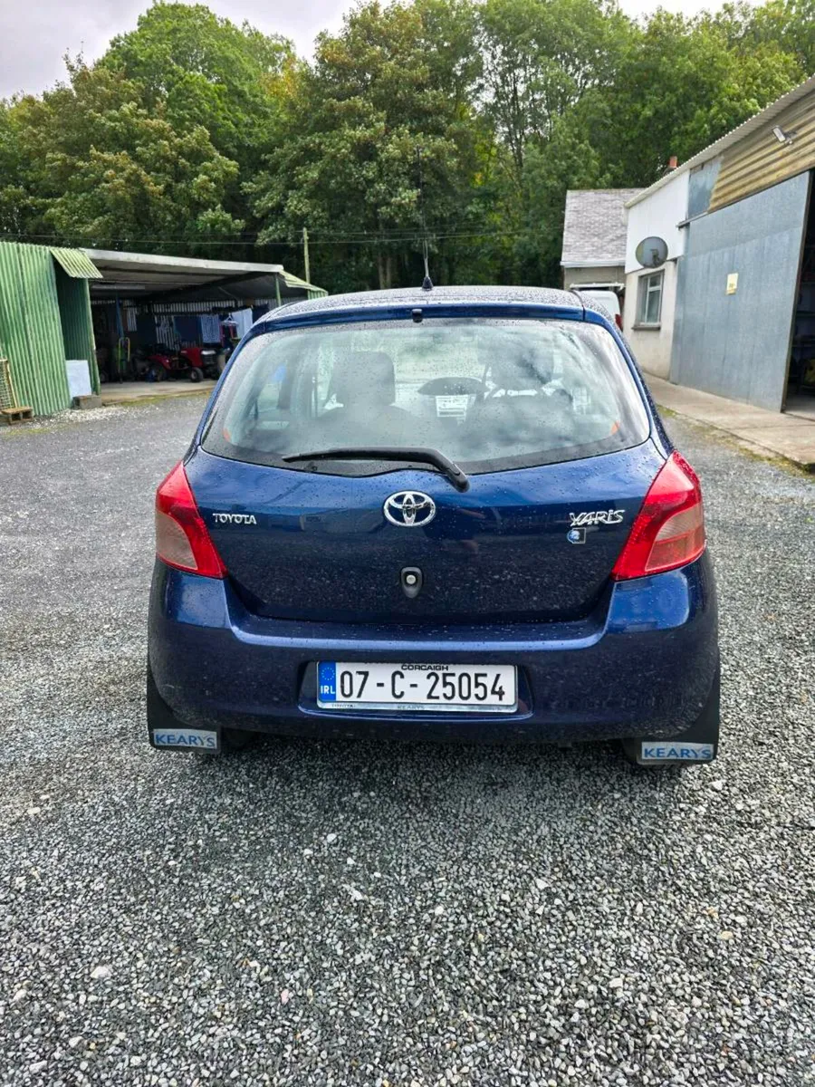 Car - Image 3