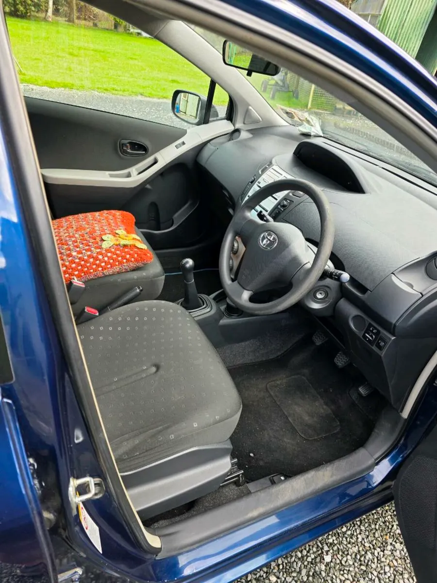 Car - Image 4