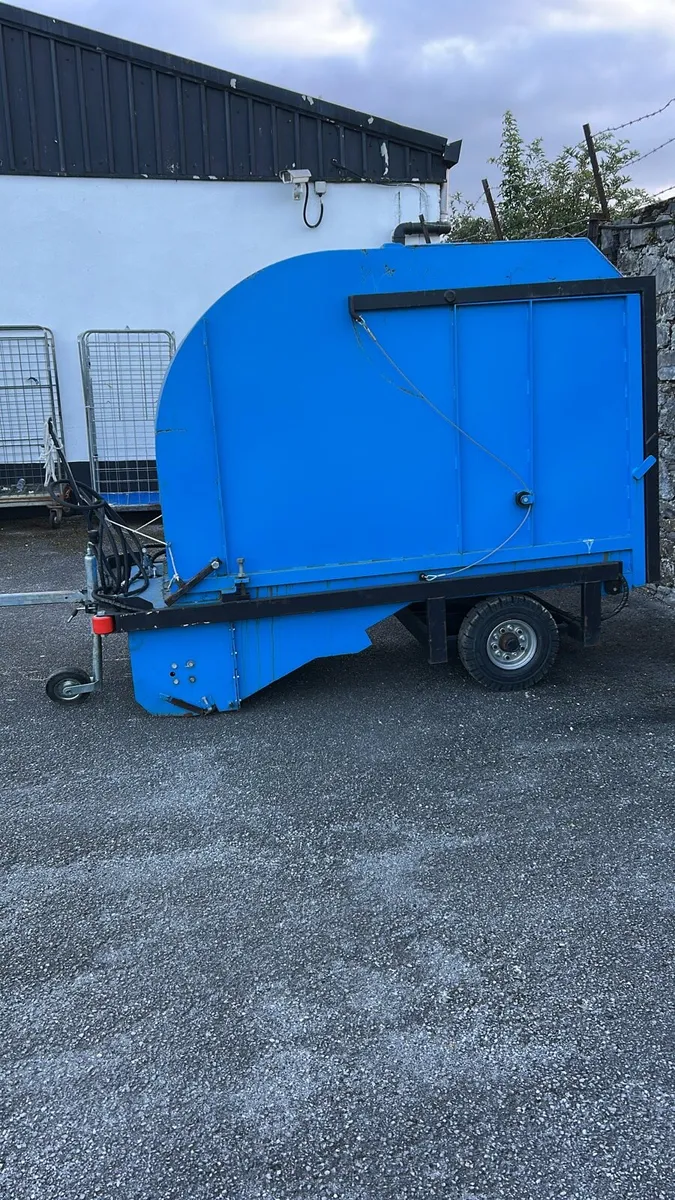 Brand new compact tractor grass collector - Image 1