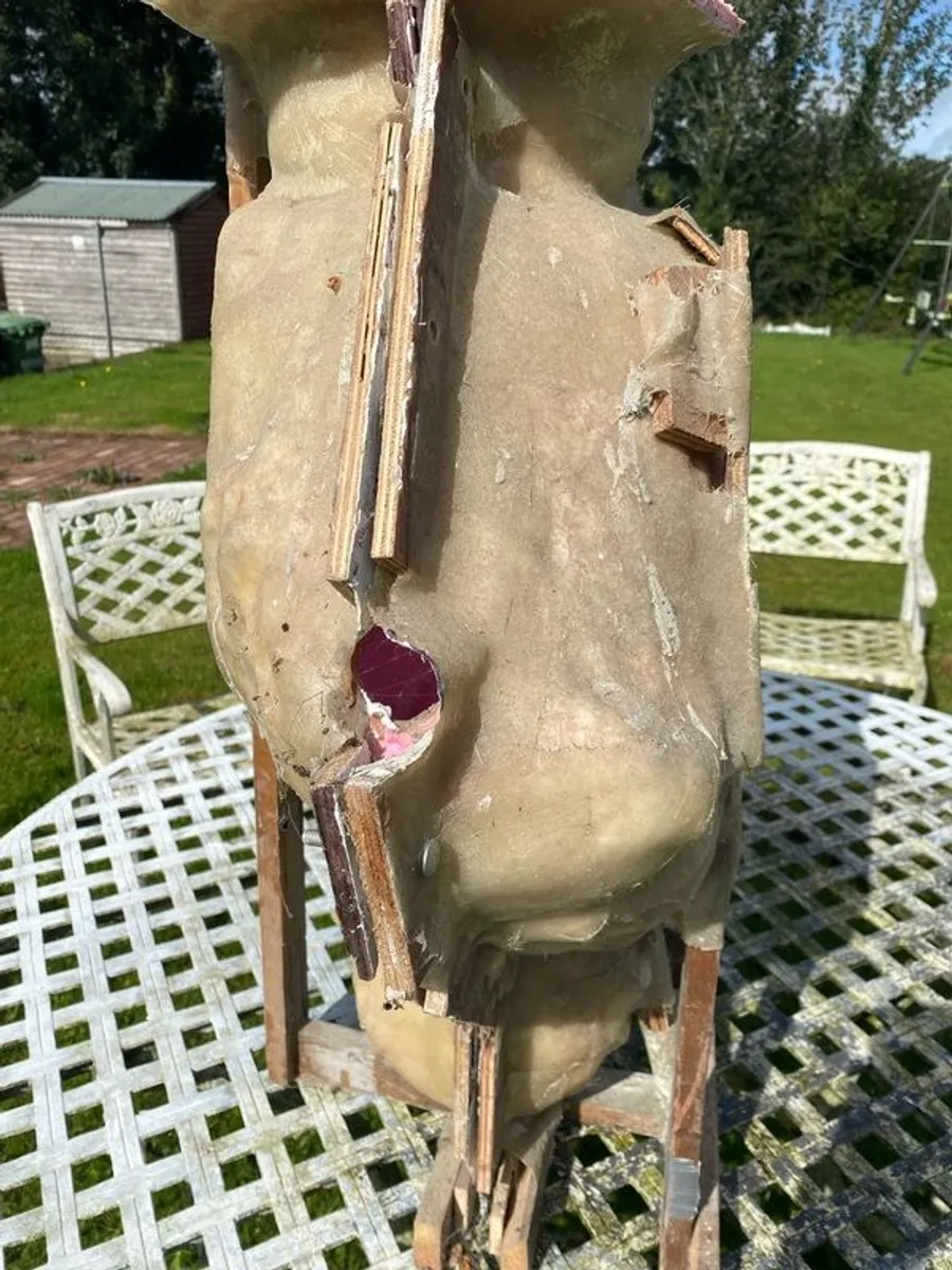 Silicone mould with fibreglass shell - Image 2
