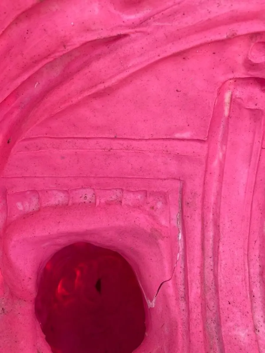 Silicone mould with fibreglass shell - Image 4