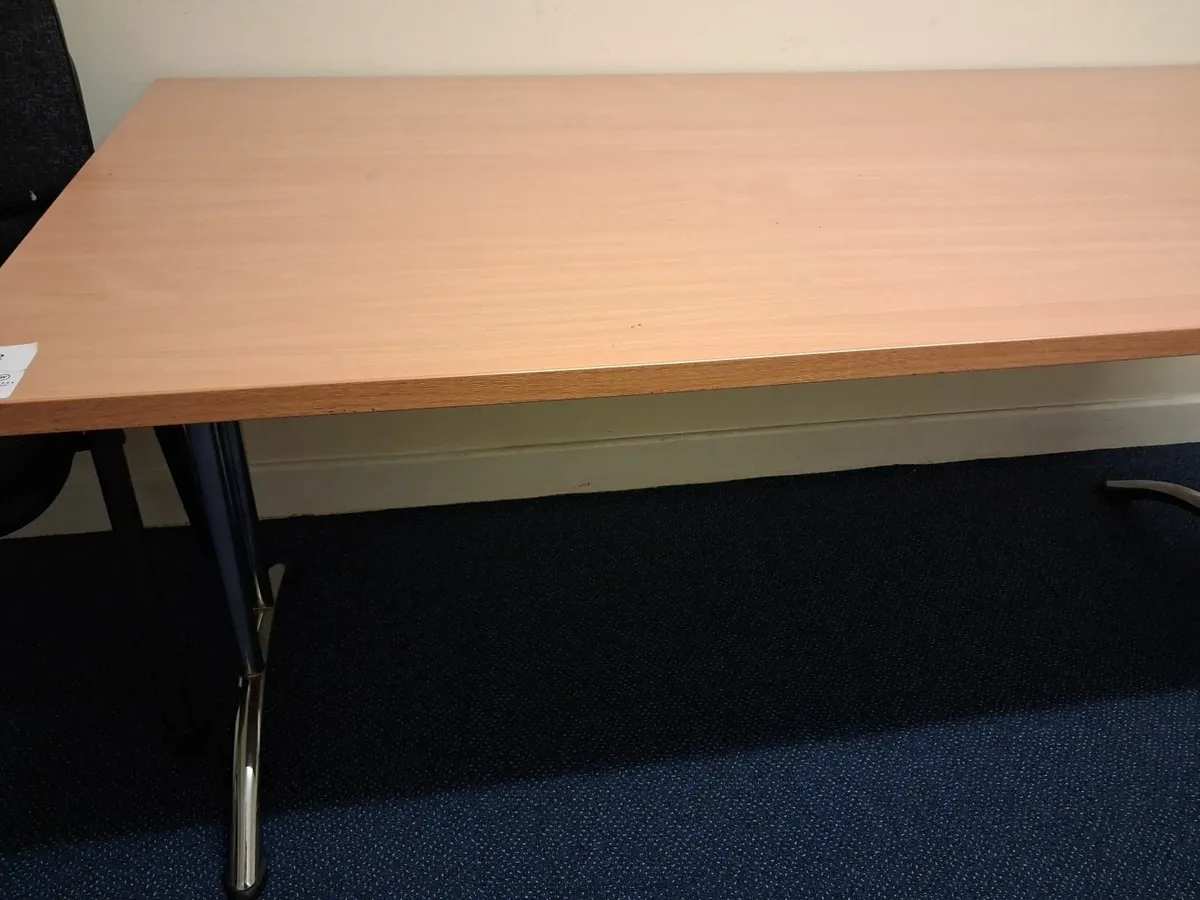 Online Auction Of An Office Desk, Chairs & More! - Image 3