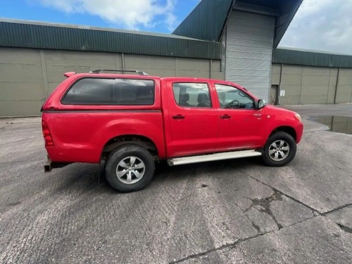 Toyota Hilux 2008 - Image 1