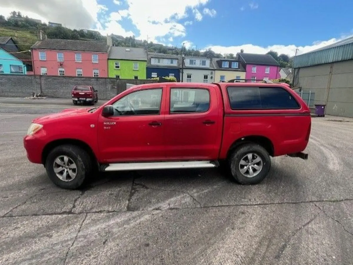 Toyota Hilux 2008 - Image 3