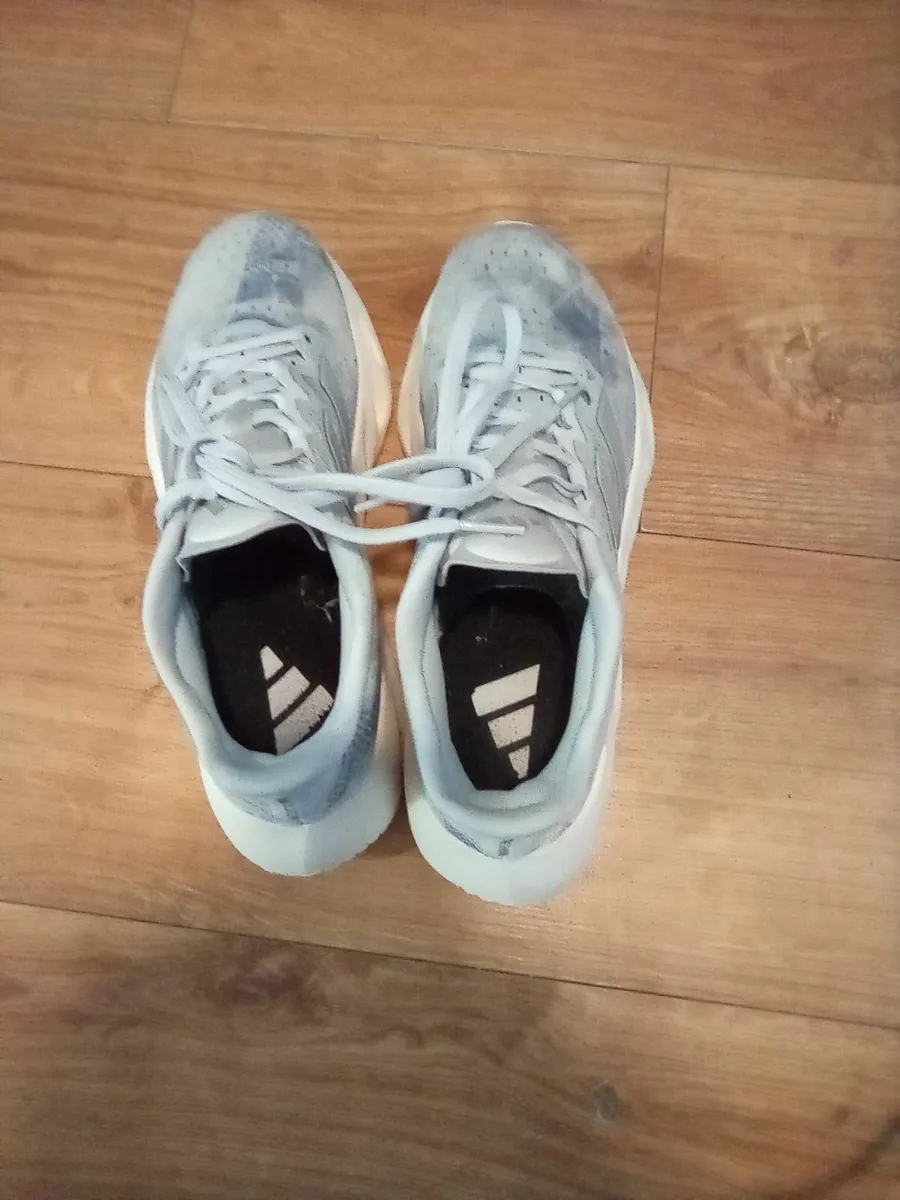 Shoes Adidas size UK 5.5 - Image 3