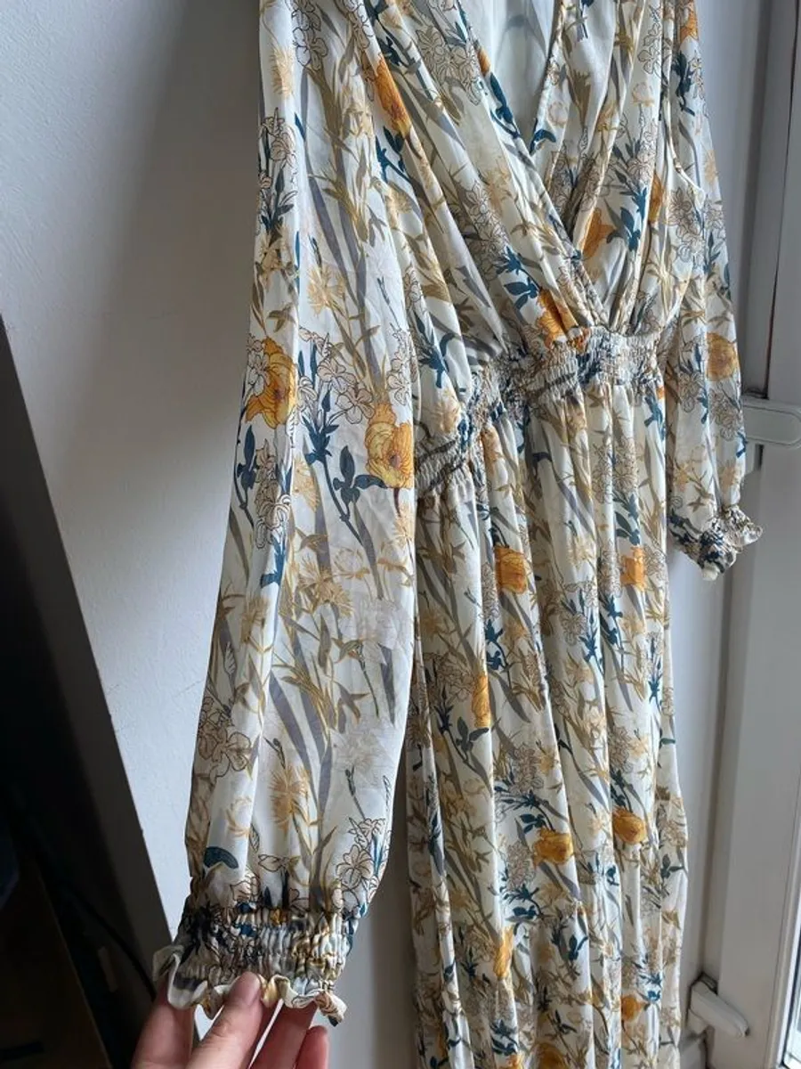 Light summer dress - Image 3