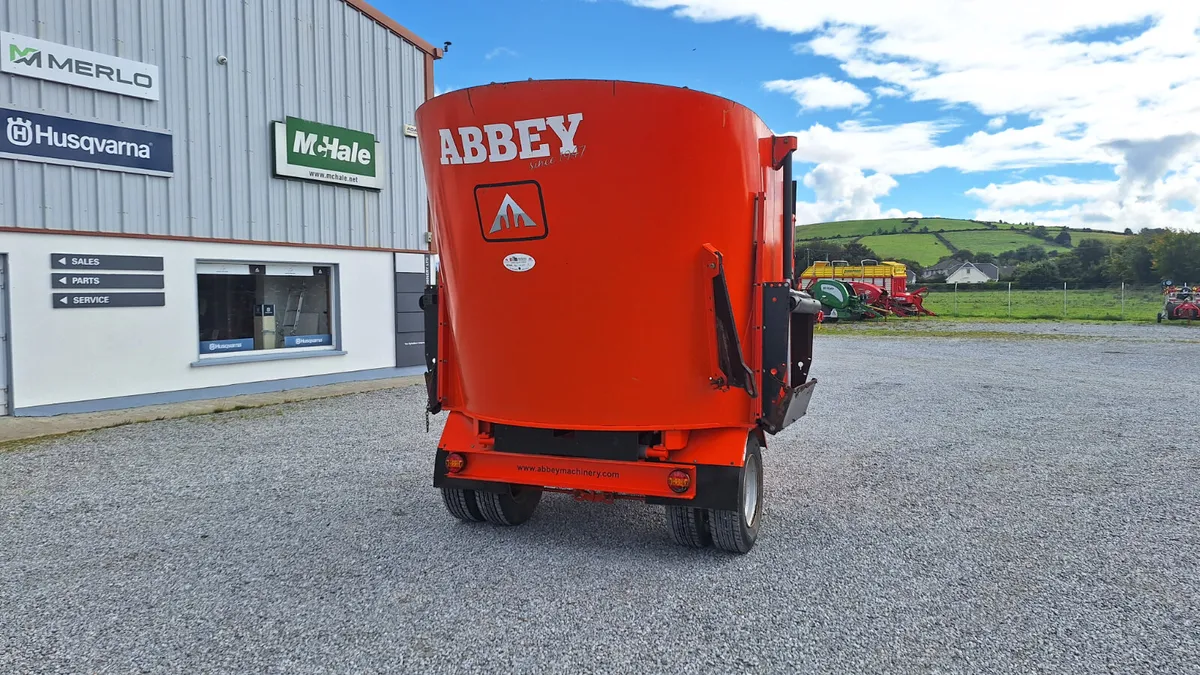 2015 ABBEY VF1250 TUB FEEDER - Image 2