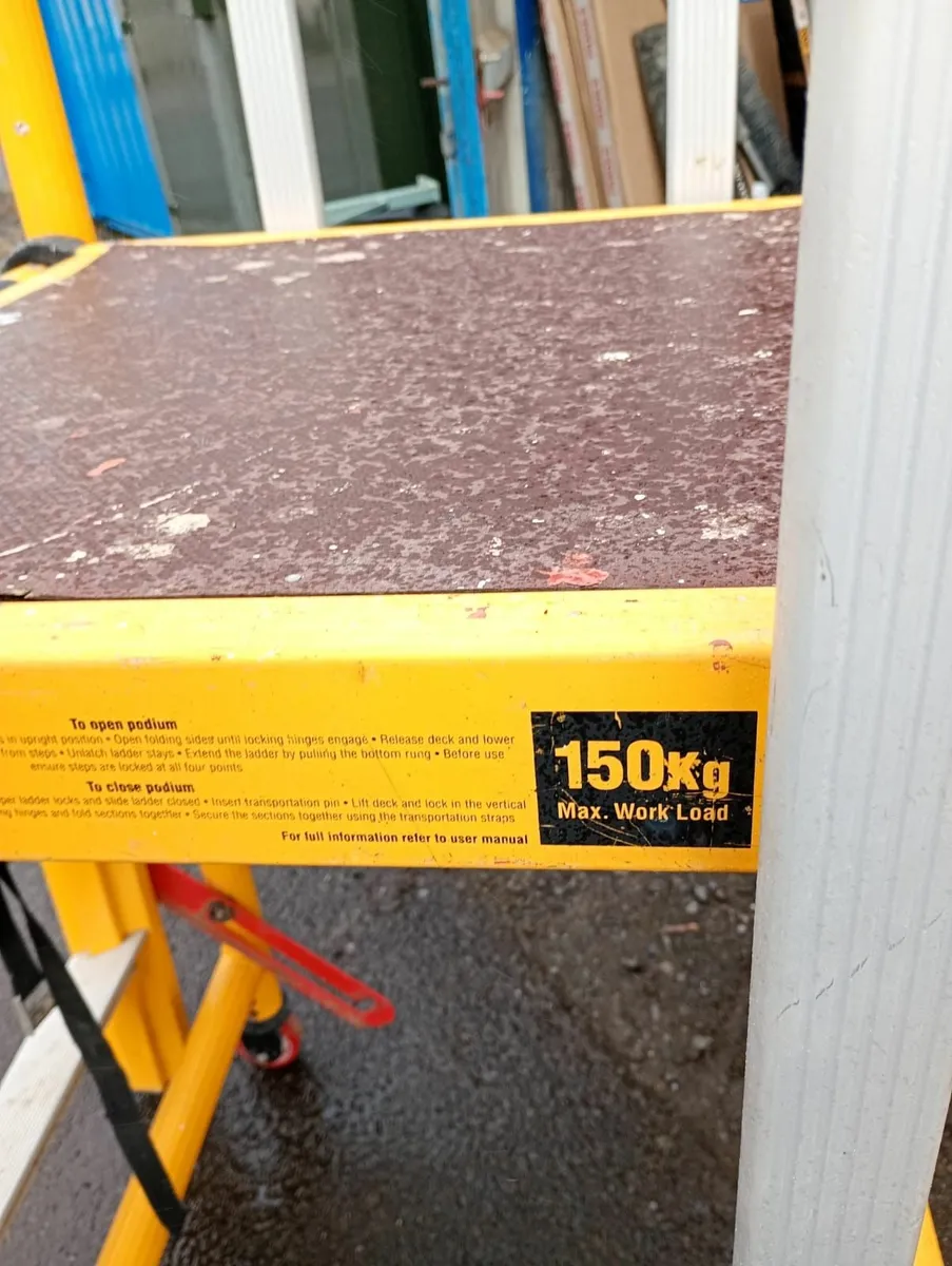 U Go Pak-flat podium 950MM - Image 2
