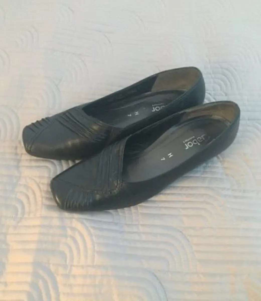 Gabor shoes Size 7 - Image 1