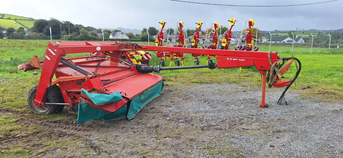 KVERNELAND 4232 LT TRAILED MOWERS - Image 1