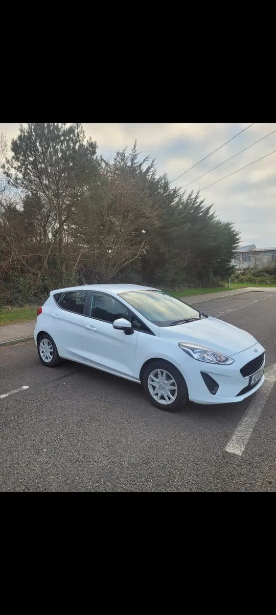 Ford Fiesta Zetec 2018 1.1l - Image 2