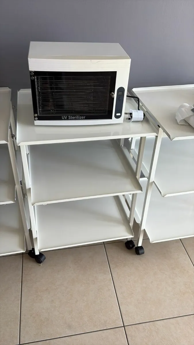 Beauty Salon Equipment -- MUST CLEAR TODAY - Image 2