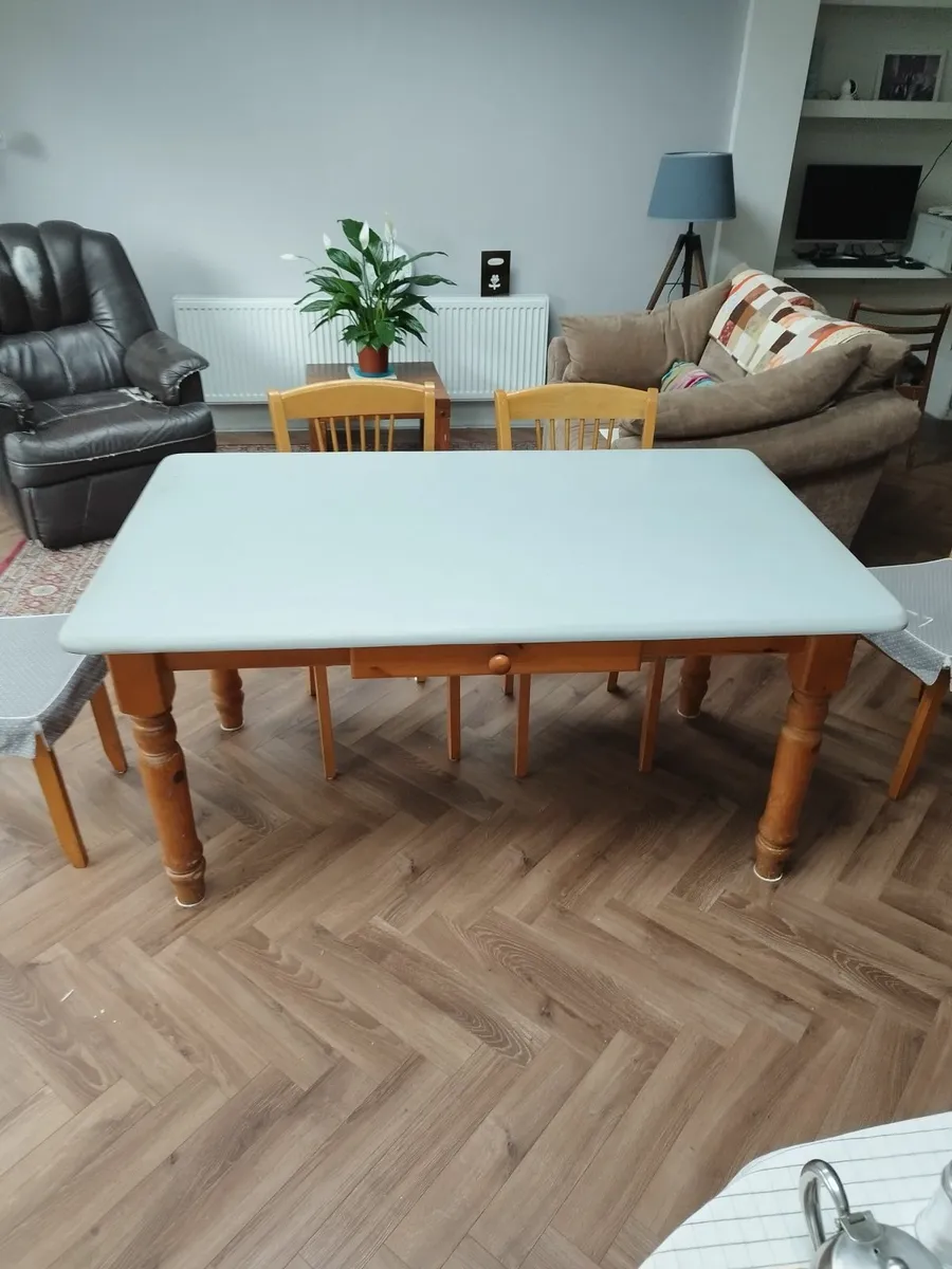 table - Image 2