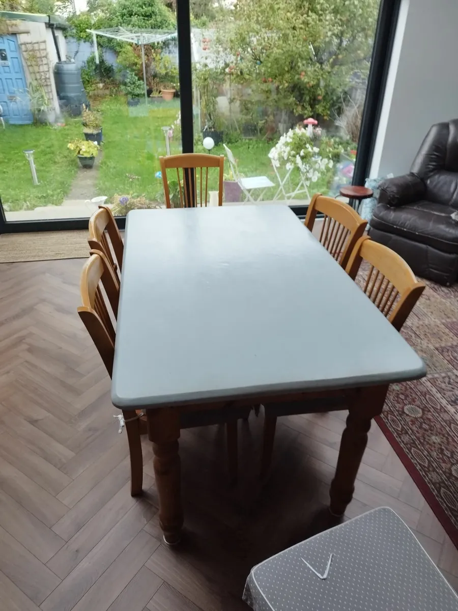 table - Image 3