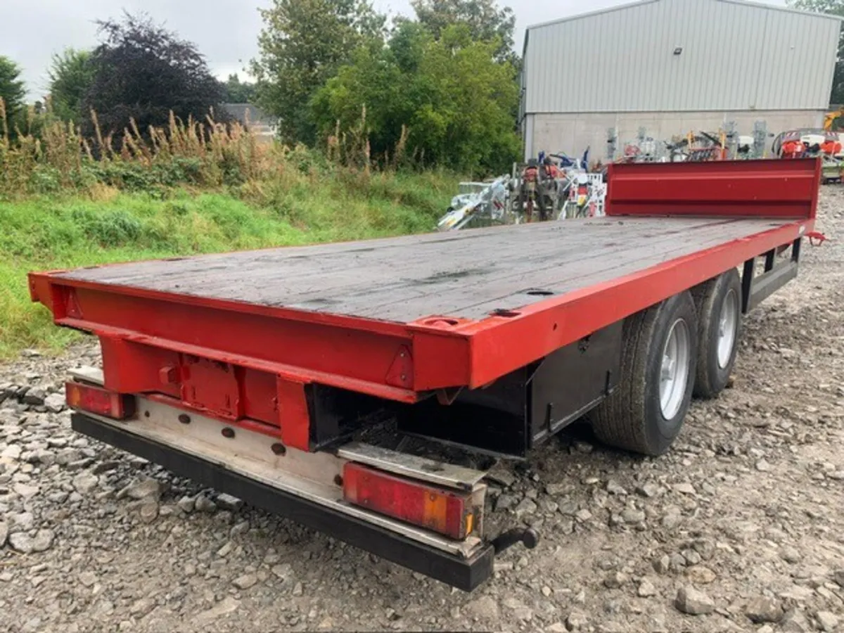 BISON 26' BALE TRAILER - Image 3