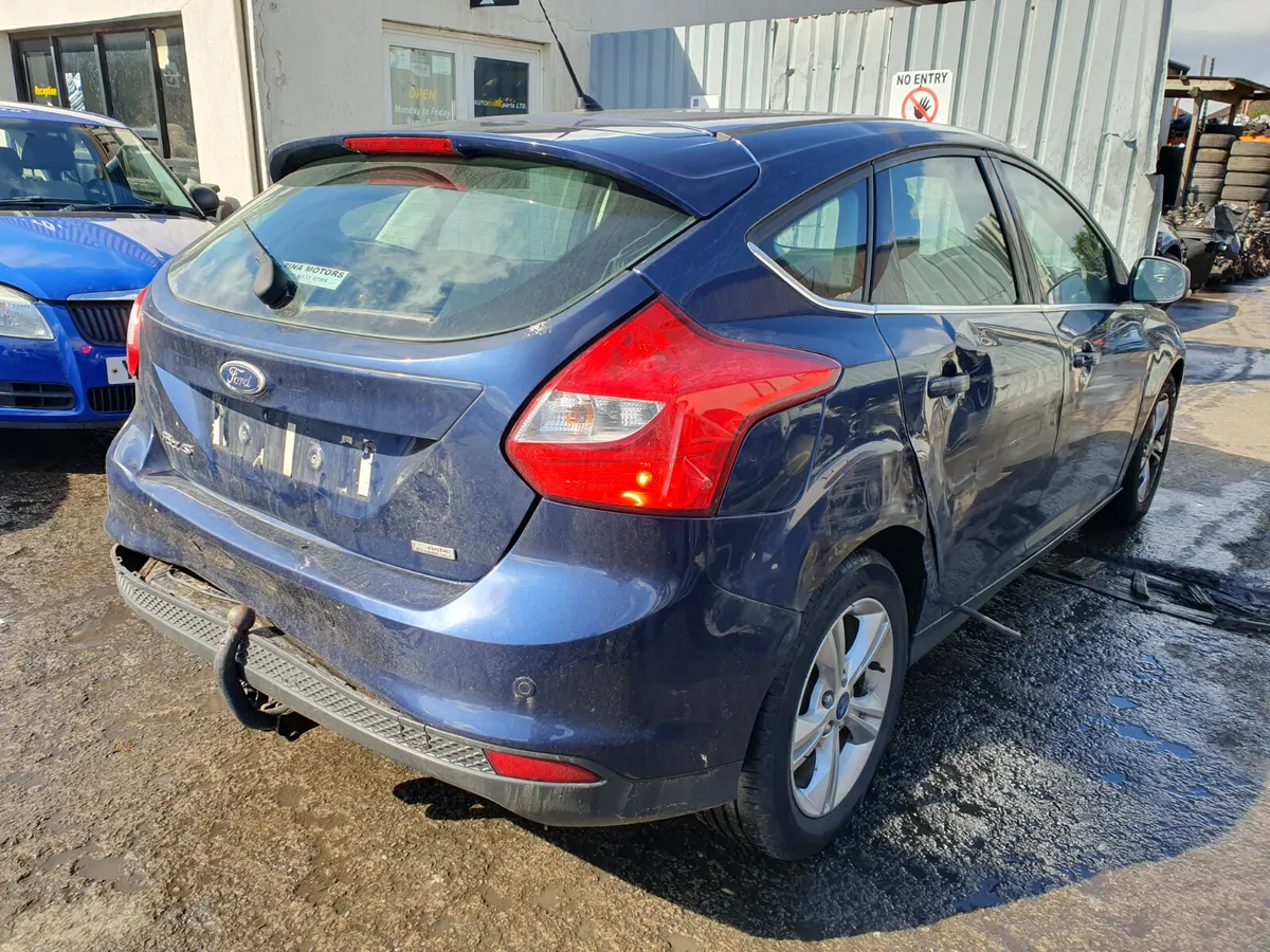 13 FORD FOCUS  ZETEC 1.6 TDCI FOR BREAKING - Image 3