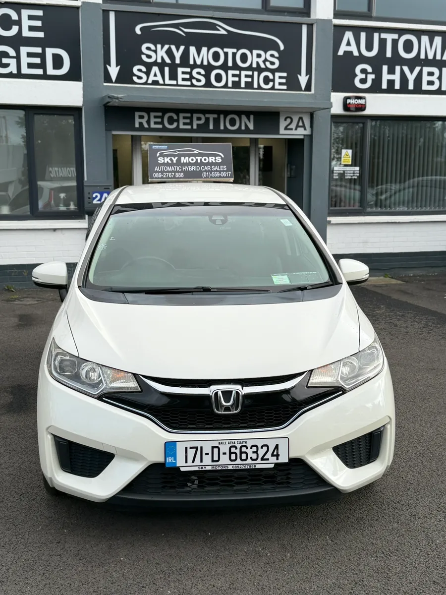 2017 Honda Jazz/Fit 1.5 Hybrid,Auto ,Low Miles 61K - Image 2