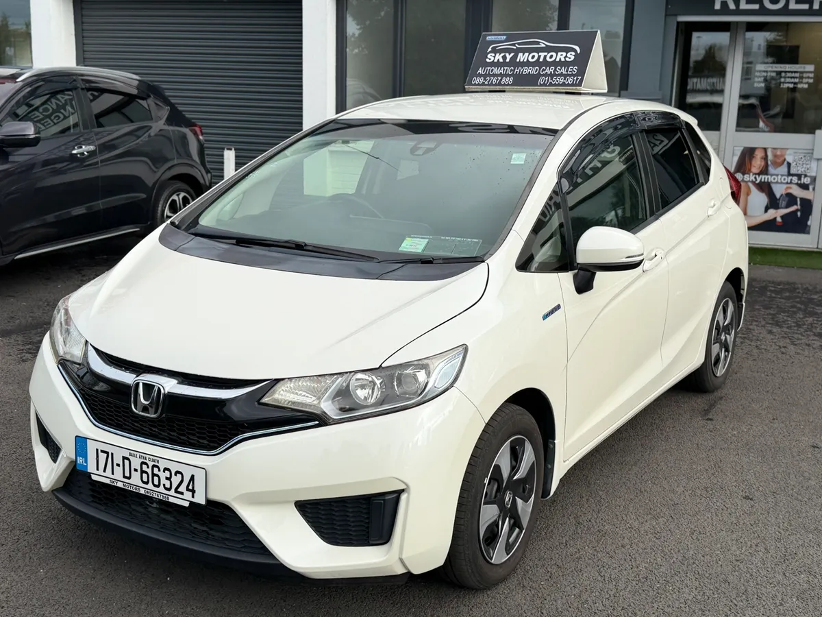 2017 Honda Jazz/Fit 1.5 Hybrid,Auto ,Low Miles 61K - Image 3