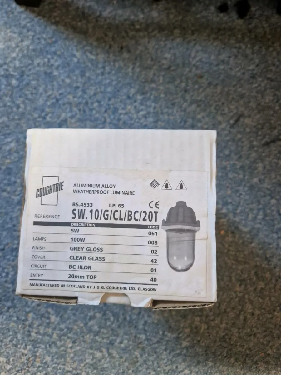 4× corner exterior lights (Coughtria make) - Image 1