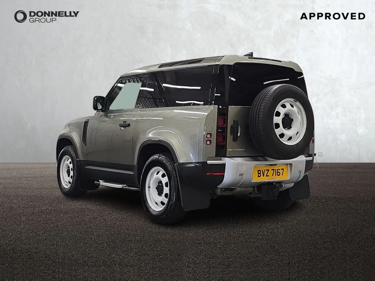 Land Rover Defender 90 Diesel - Image 2