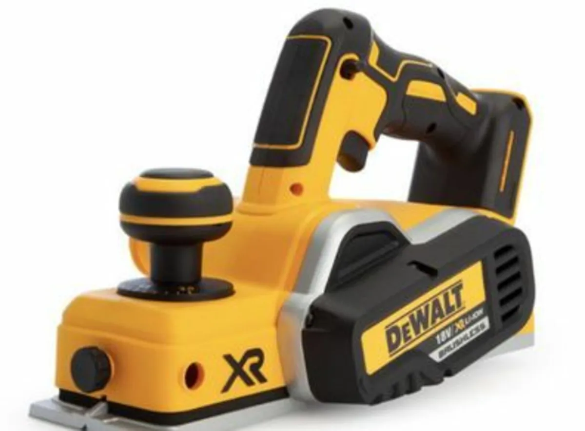 Dewalt DCP580N 18V Brushless Planer 82mm Body Only