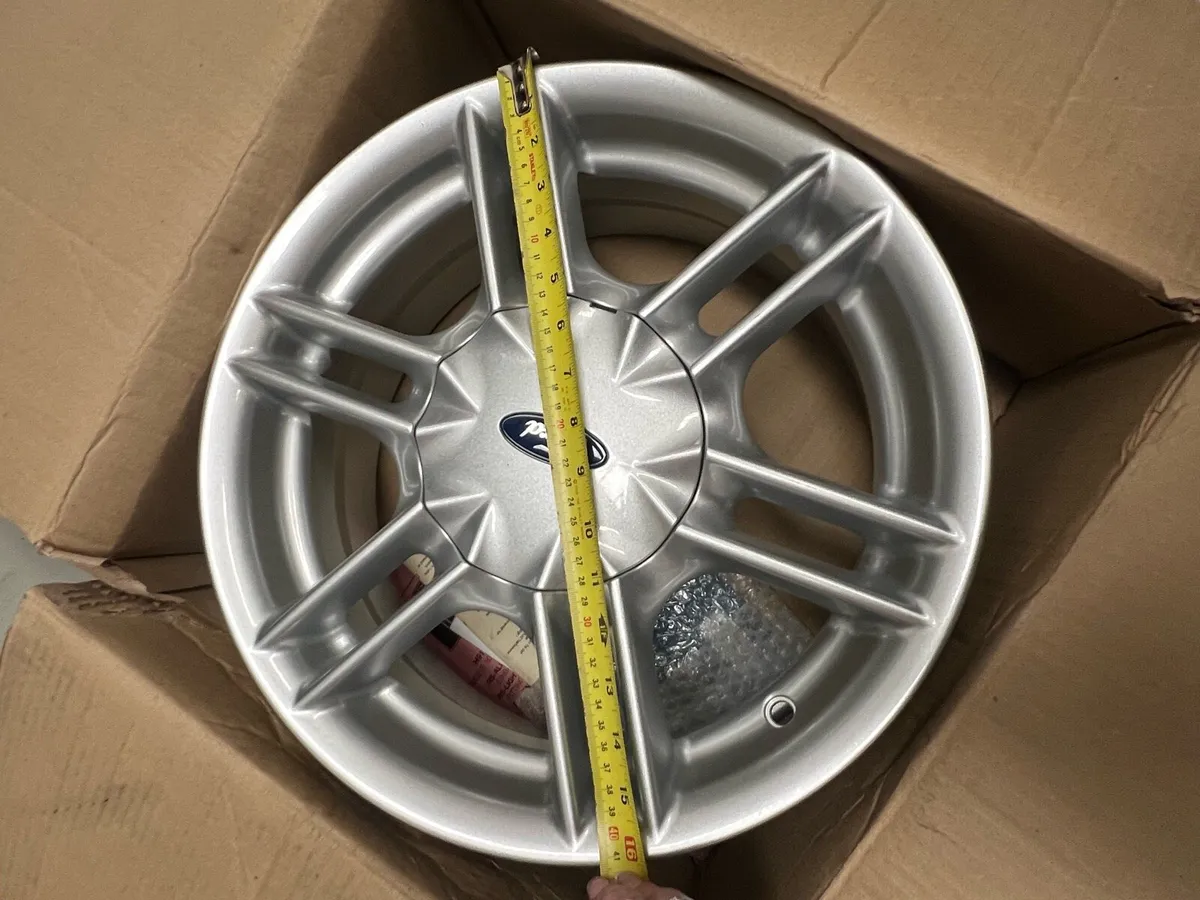 Ford Fiesta alloy - Image 3