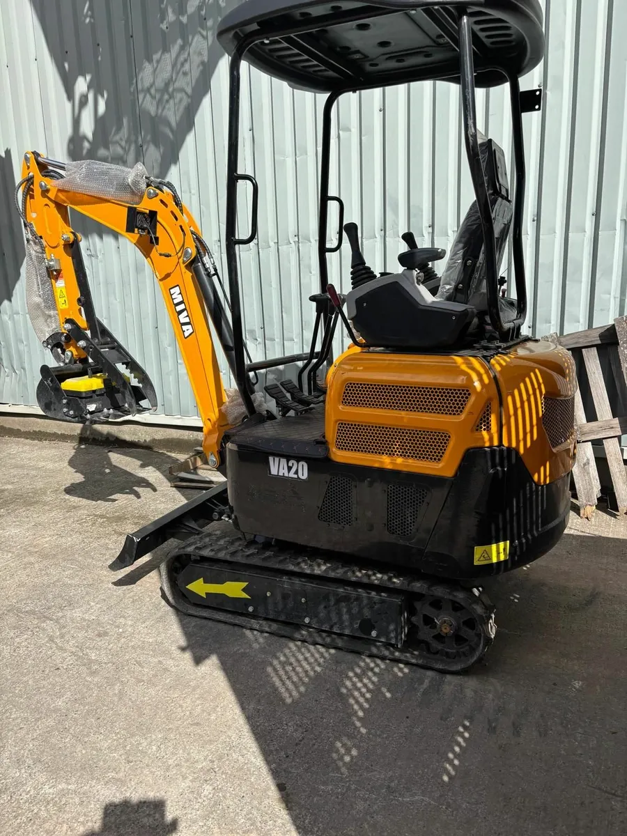 2 X Miva VA20  Diggers for sale - Image 1
