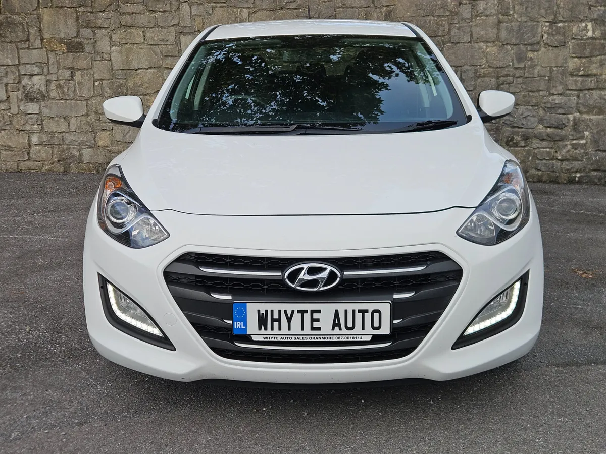 Hyundai i30 2015 - Image 2
