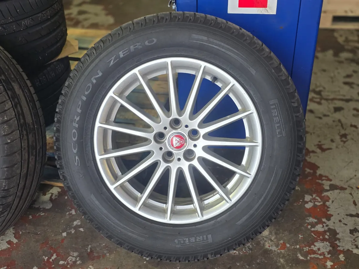 4 Genuine 18" Jaguar Alloys 5X108 - Image 3