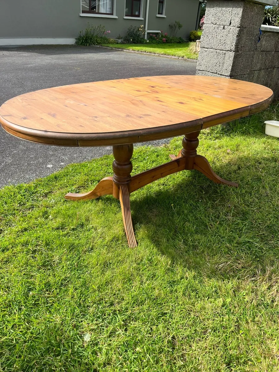 Dining table - Image 2