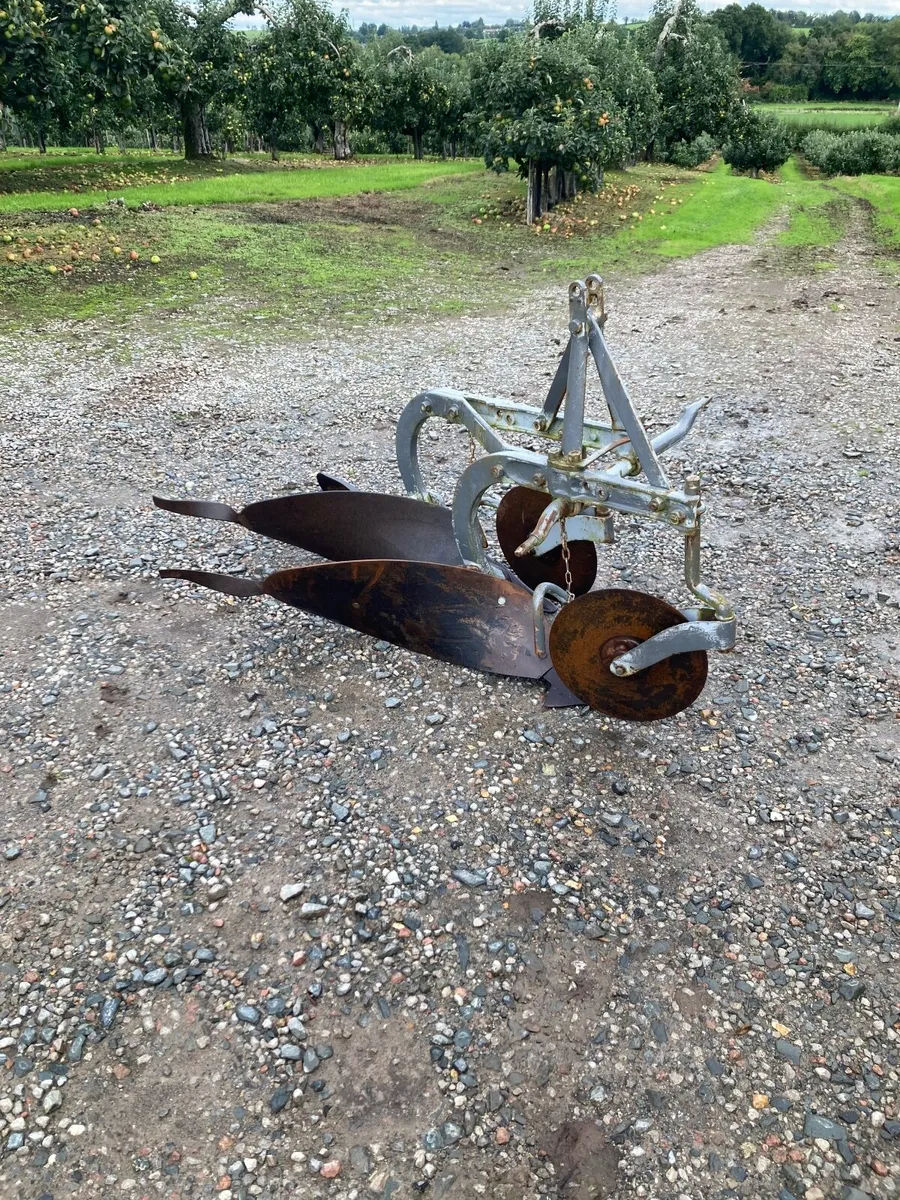 Ferguson plough. - Image 1