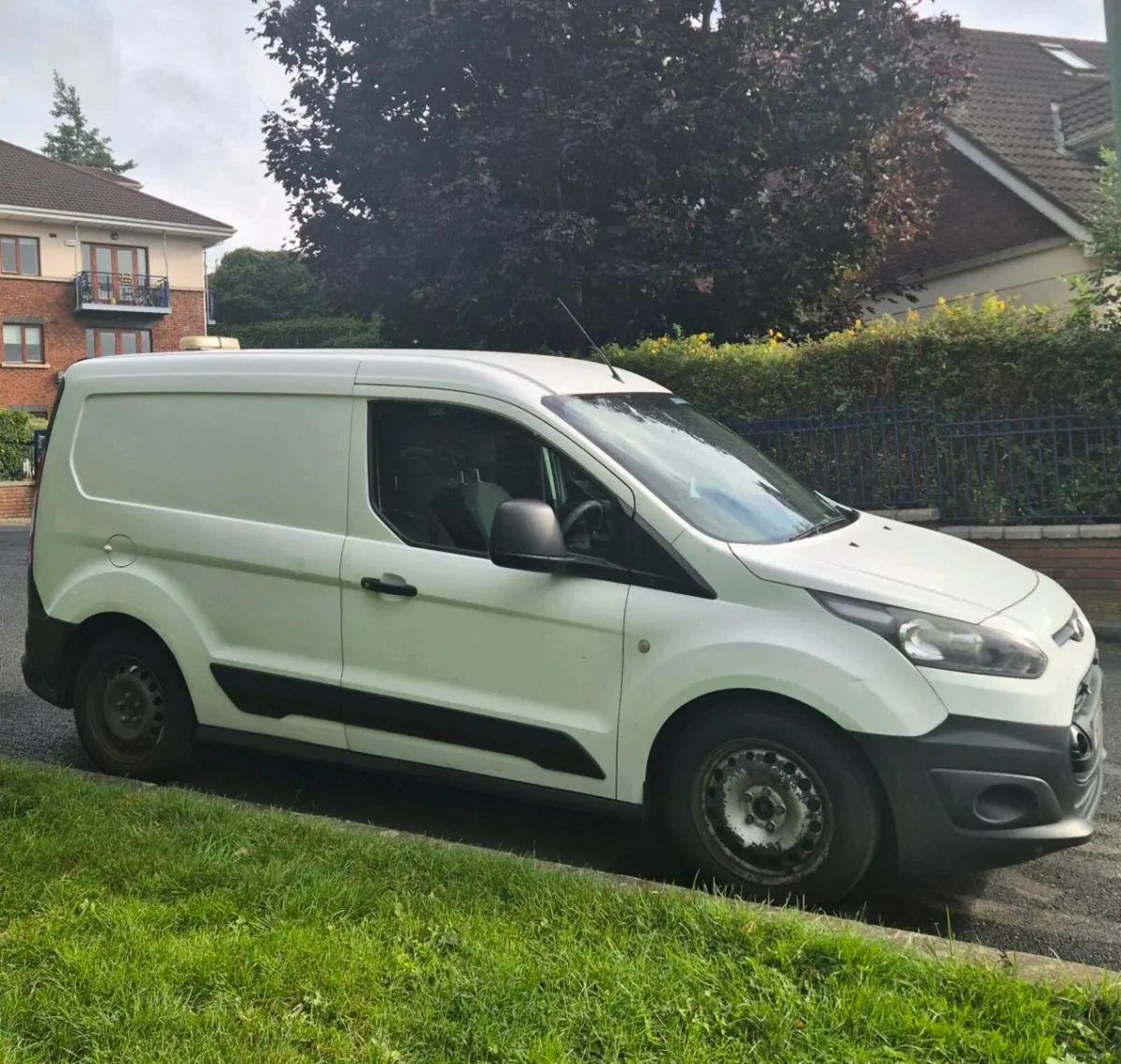 Ford Transit Connect TAX and TEST no vat - Image 4