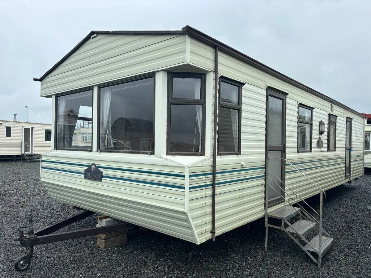 35x12 Willerby, 2 Bed, Oil Heating & Free Delivery - Image 1
