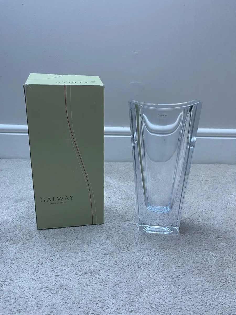 Galway Crystal Glass Vase - Image 1
