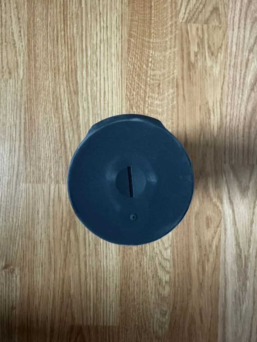 Ultimate Ears Bluetooth Speaker S-00166 - Image 2