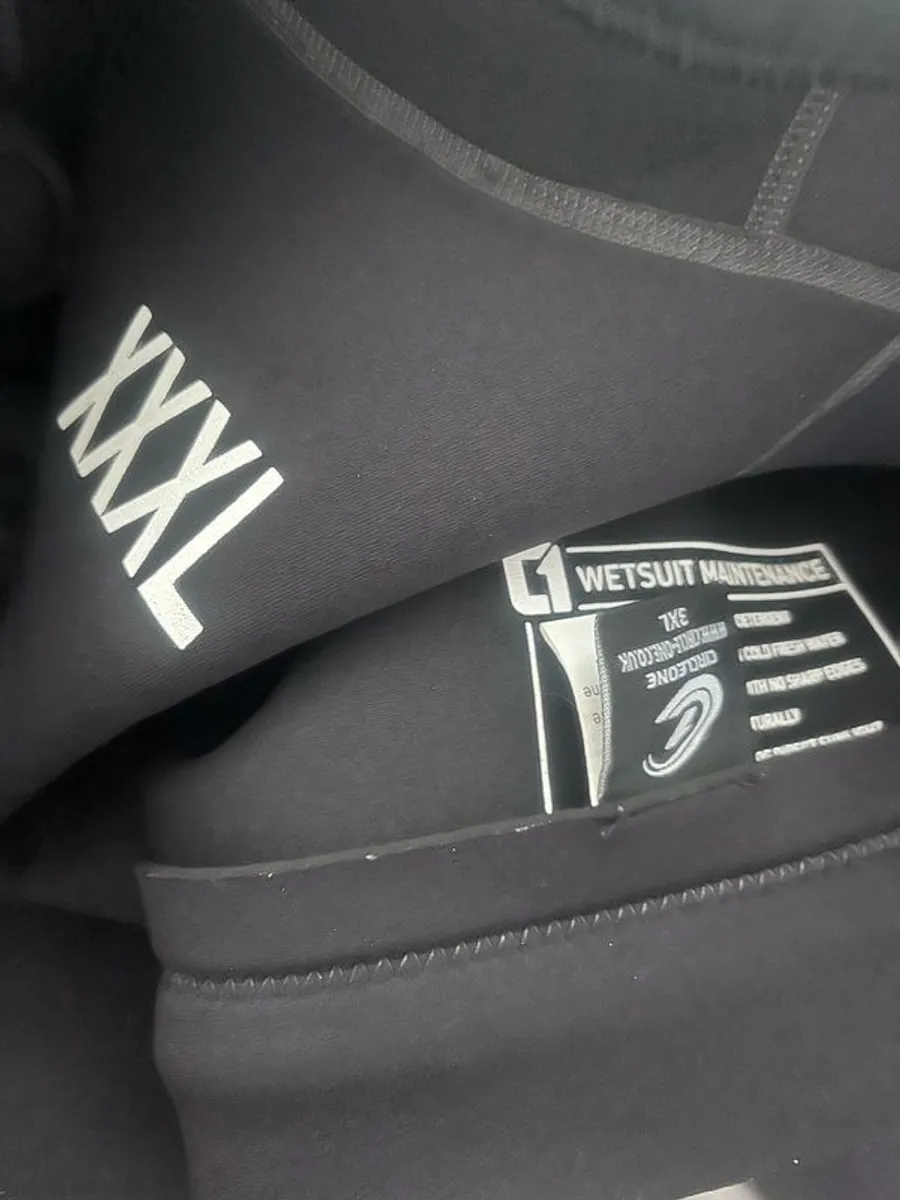 circleone older kid wetsuit - Image 2