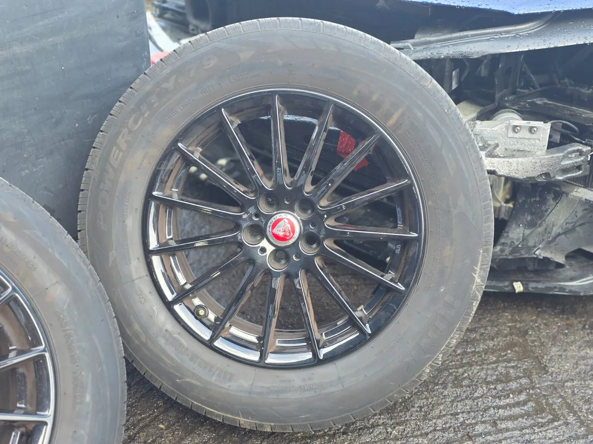 4 Genuine 18" Jaguar Alloys 5x108 - Image 2