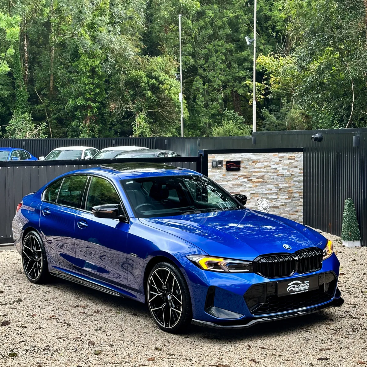 2023 (231) BMW 330e M-SPORT LCI 290BHP **HUGE SPEC - Image 1