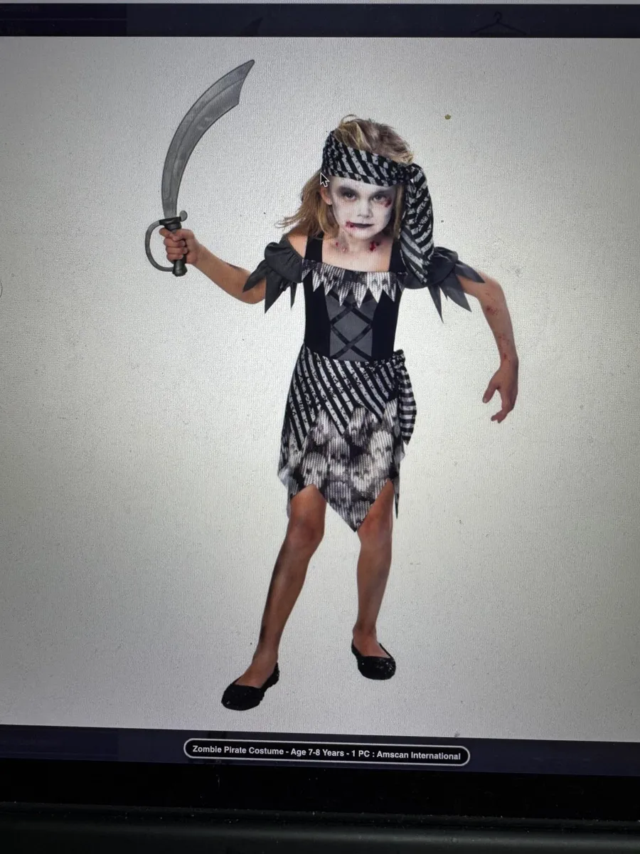 Fancy dress - Image 2
